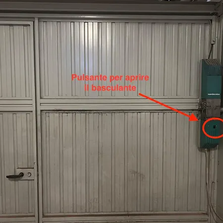 Ai Cinque Pini - In Centro Con Terrazzo, Giardino E Garage Διαμέρισμα *