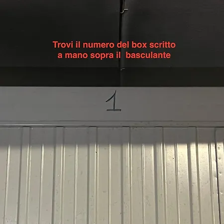 Ai Cinque Pini - In Centro Con Terrazzo, Giardino E Garage * Ασιάγκο