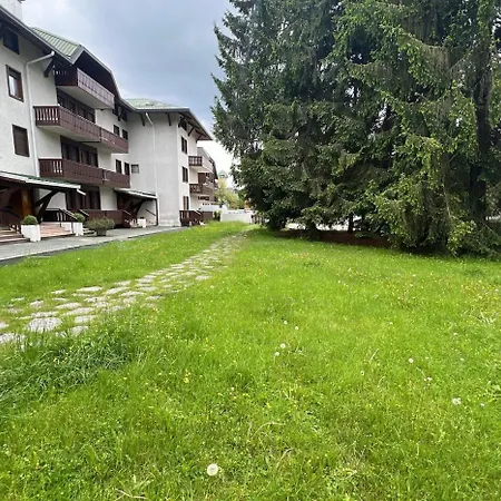 Ai Cinque Pini - In Centro Con Terrazzo, Giardino E Garage Διαμέρισμα