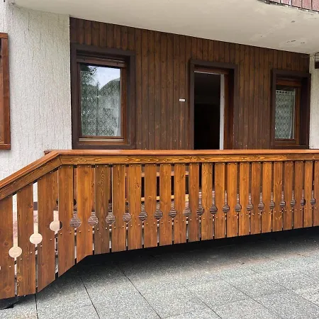 Ai Cinque Pini - In Centro Con Terrazzo, Giardino E Garage *